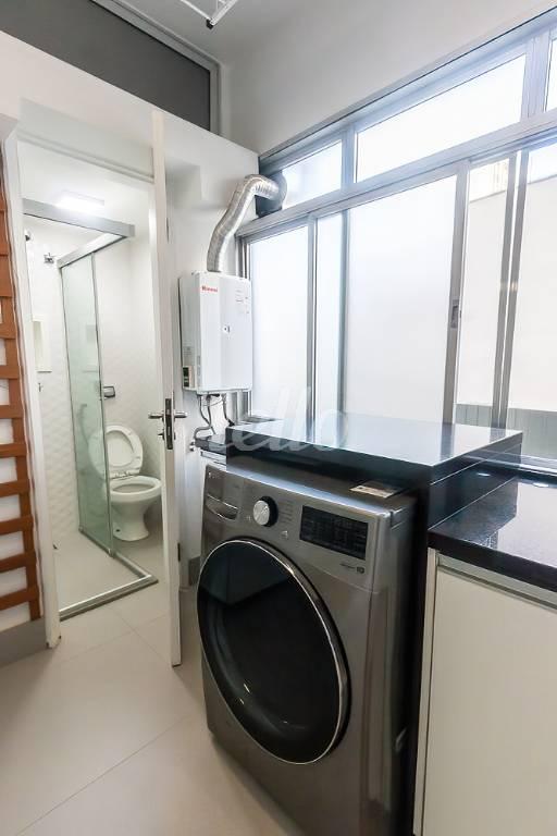 ÁREA DE SERVIÇO de Apartamento para alugar, Padrão com 130 m², 2 quartos e 1 vaga em Itaim Bibi - São Paulo