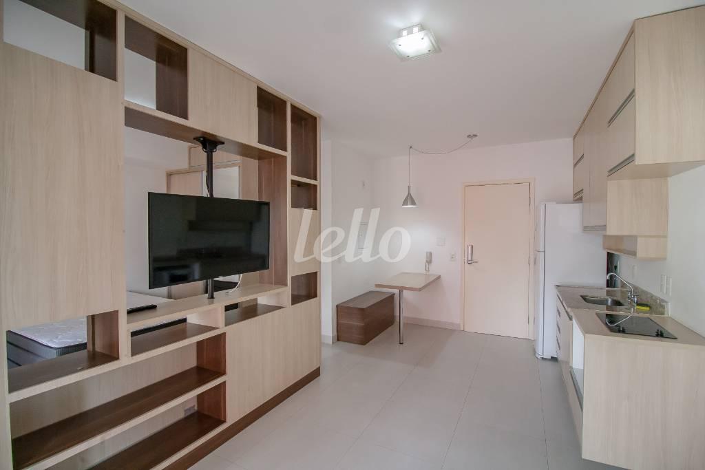 SALA de Apartamento para alugar, Padrão com 42 m², 1 quarto e 1 vaga em Bela Vista - São Paulo