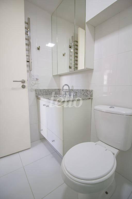 BANHEIRO SOCIAL de Apartamento para alugar, Padrão com 38 m², 1 quarto e 1 vaga em Consolação - São Paulo