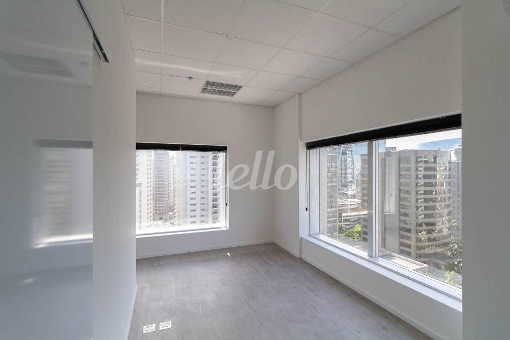 SALA 4 de Sala / Conjunto para alugar, Duplex com 130 m², e 3 vagas em Itaim Bibi - São Paulo