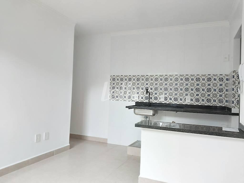 SALA E COZINHA de Apartamento à venda, Padrão com 37 m², 2 quartos e em Parque Vitória - São Paulo