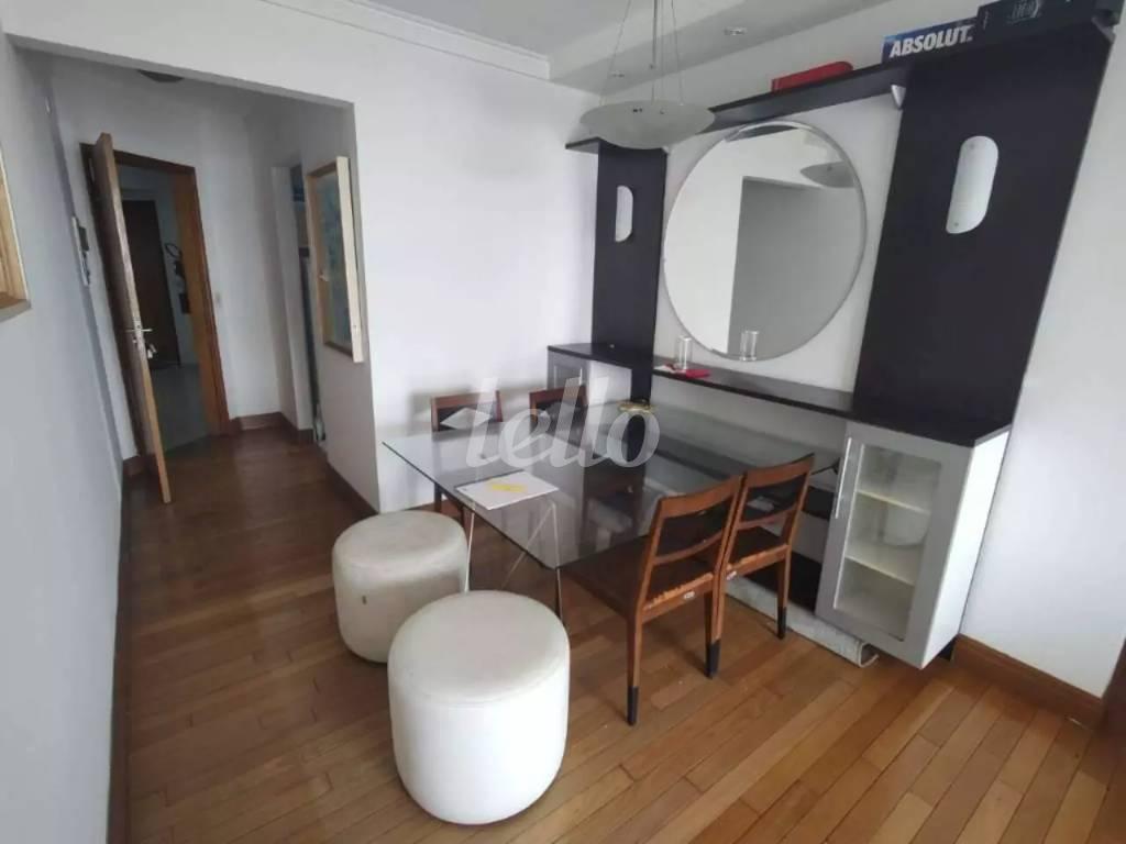 SALA 2 AMBIENTES de Apartamento para alugar, Padrão com 62 m², 2 quartos e 1 vaga em Vila Moinho Velho - São Paulo