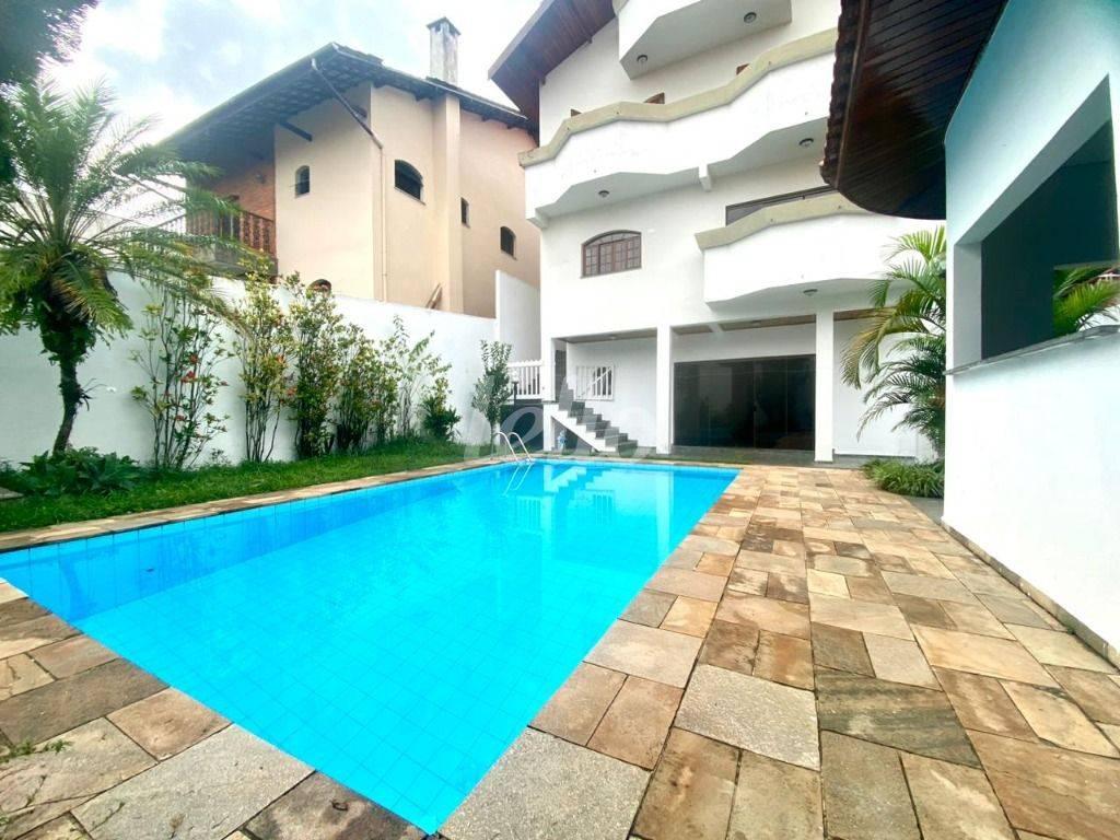 PISCINA de Casa para alugar, sobrado com 380 m², 4 quartos e 4 vagas em Jardim Teresa - São Paulo