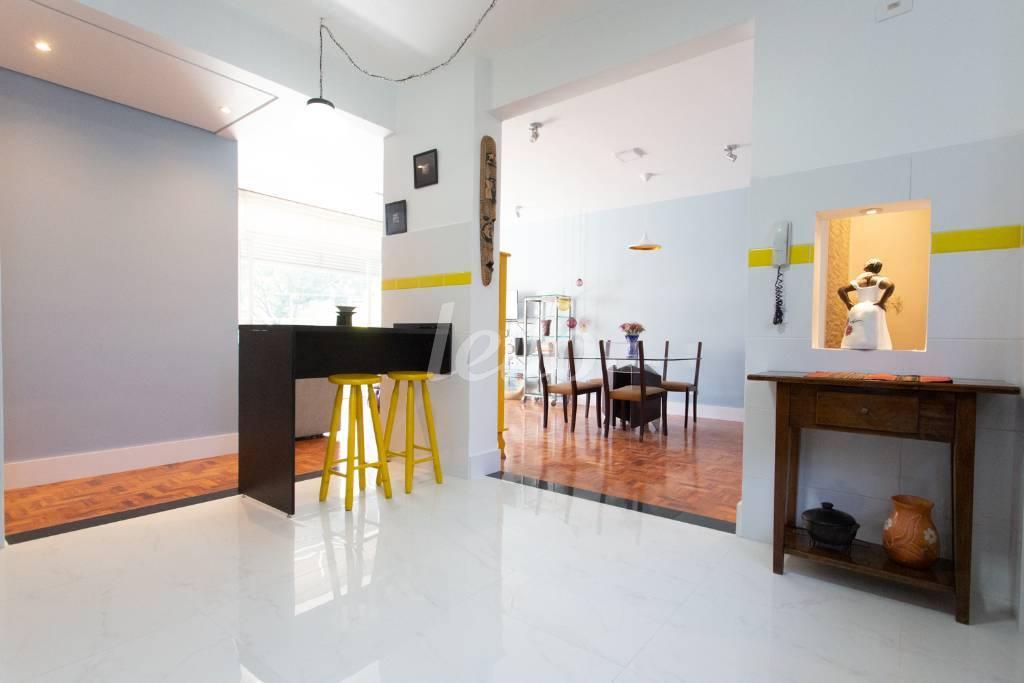 COZINHA de Apartamento para alugar, Padrão com 115 m², 2 quartos e 1 vaga em Pinheiros - São Paulo