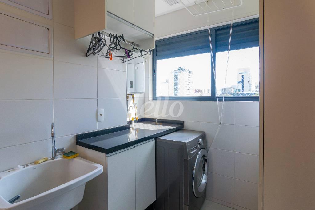 AREA DE SERVIÇO de Apartamento para alugar, Padrão com 118 m², 3 quartos e 2 vagas em Cerqueira César - São Paulo