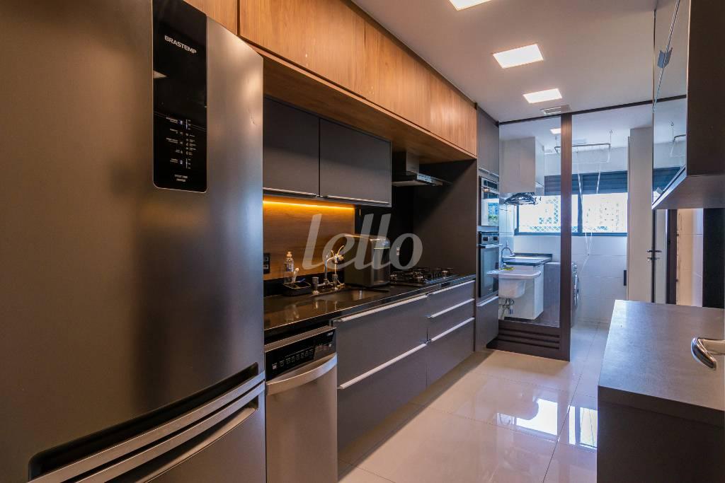 COZINHA de Apartamento para alugar, Padrão com 118 m², 3 quartos e 2 vagas em Cerqueira César - São Paulo