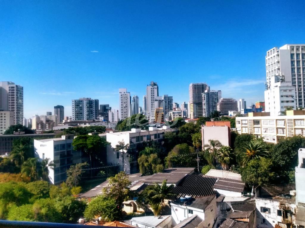 VISTA  SACADA  DORMITÓRIO de Apartamento à venda, Padrão com 32 m², 1 quarto e 1 vaga em Vila Mariana - São Paulo