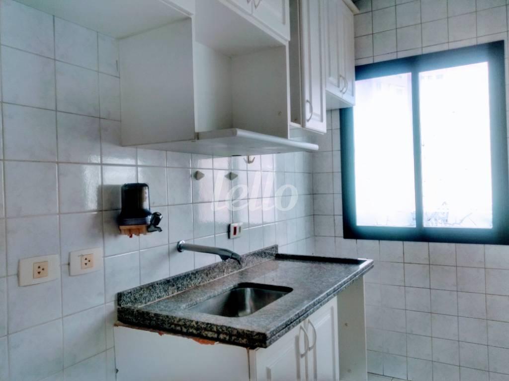 DORMITÓRIO de Apartamento à venda, Padrão com 32 m², 1 quarto e 1 vaga em Vila Mariana - São Paulo