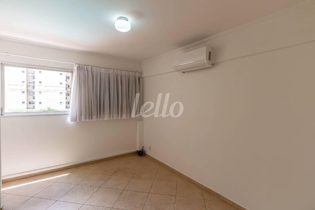 DORMITÓRIO 2 de Apartamento para alugar, Padrão com 125 m², 3 quartos e 1 vaga em Itaim Bibi - São Paulo