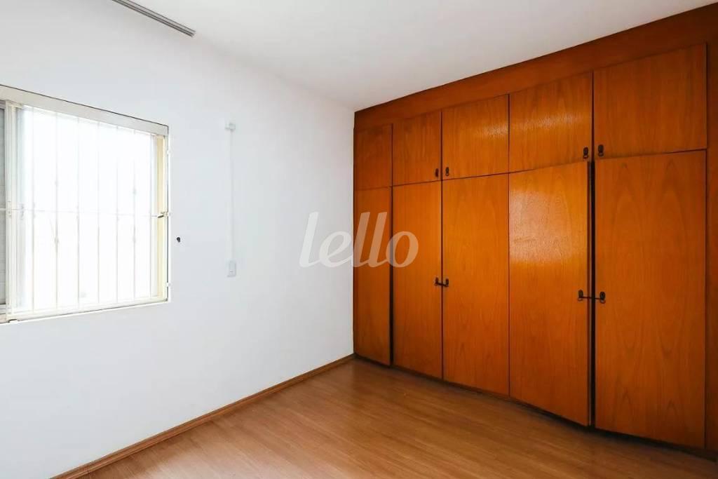 DORMITORIO de Apartamento para alugar, Padrão com 101 m², 2 quartos e 1 vaga em Centro - Jundiaí