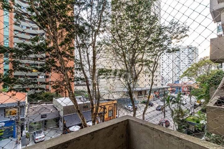 VISTA de Apartamento à venda, Padrão com 120 m², 3 quartos e 2 vagas em Indianópolis - São Paulo