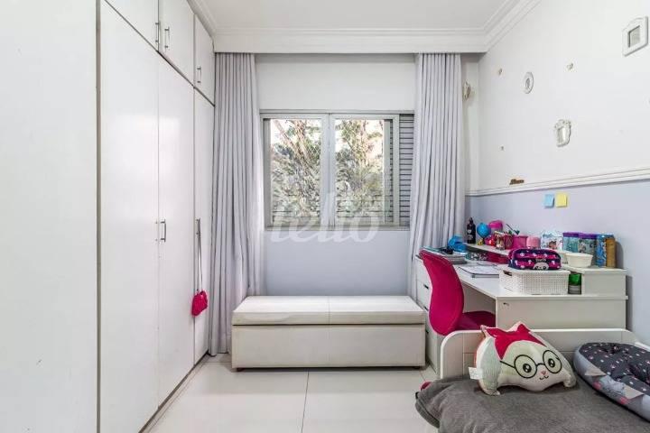 DORMITÓRIO de Apartamento à venda, Padrão com 120 m², 3 quartos e 2 vagas em Indianópolis - São Paulo