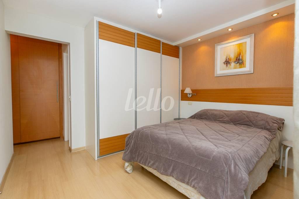 SUÍTE de Apartamento à venda, Padrão com 140 m², 3 quartos e 2 vagas em Vila Congonhas - São Paulo