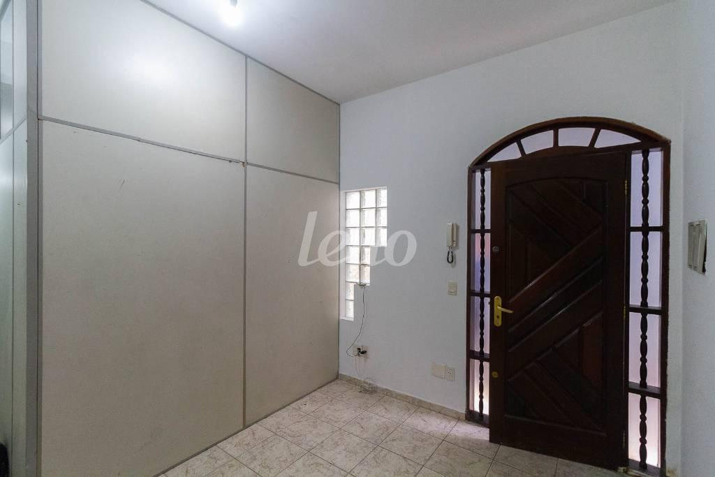 SALA de Casa para alugar, sobrado com 190 m², 2 quartos e 2 vagas em Vila Brasilina - São Paulo