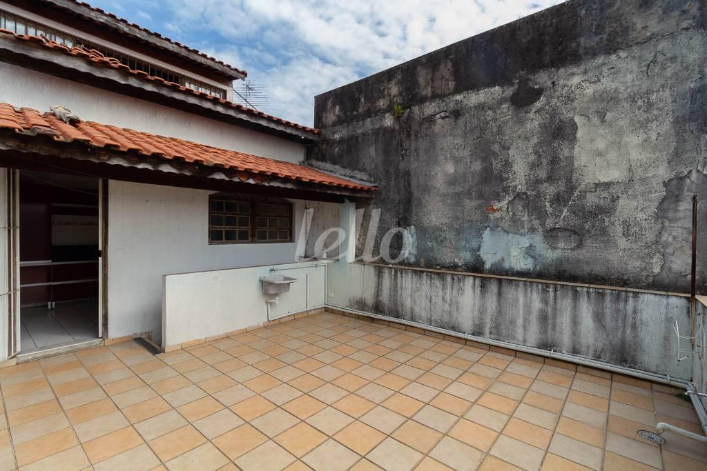 FACHADA de Casa para alugar, sobrado com 190 m², 2 quartos e 2 vagas em Vila Brasilina - São Paulo