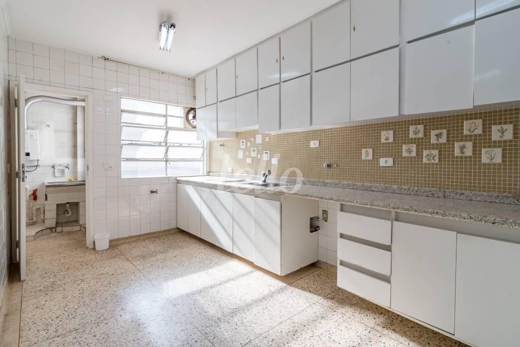 COZINHA de Apartamento à venda, Padrão com 156 m², 3 quartos e 2 vagas em Perdizes - São Paulo