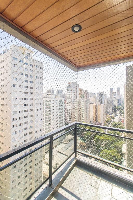 SACADA de Apartamento para alugar, Padrão com 100 m², 3 quartos e 1 vaga em Indianópolis - São Paulo