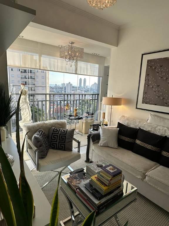 SALA DOIS AMBIENTES de Apartamento à venda, Padrão com 66 m², 2 quartos e 1 vaga em Vila Nivi - São Paulo