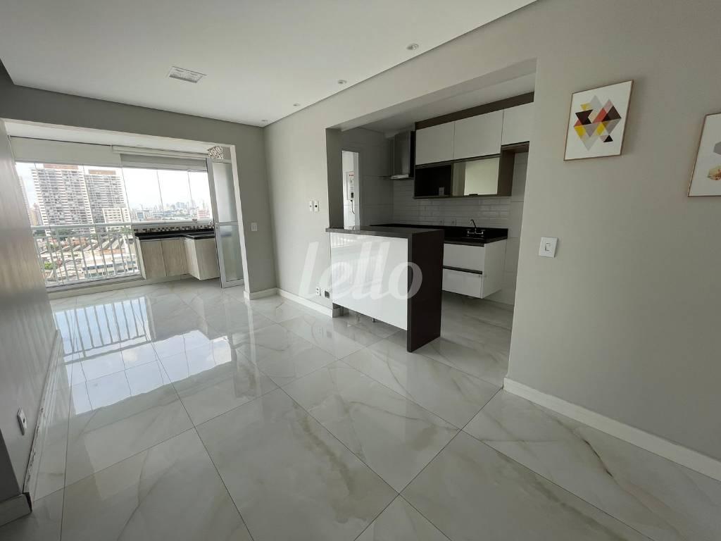 SALA de Apartamento à venda, Padrão com 63 m², 2 quartos e 1 vaga em Tatuapé - São Paulo