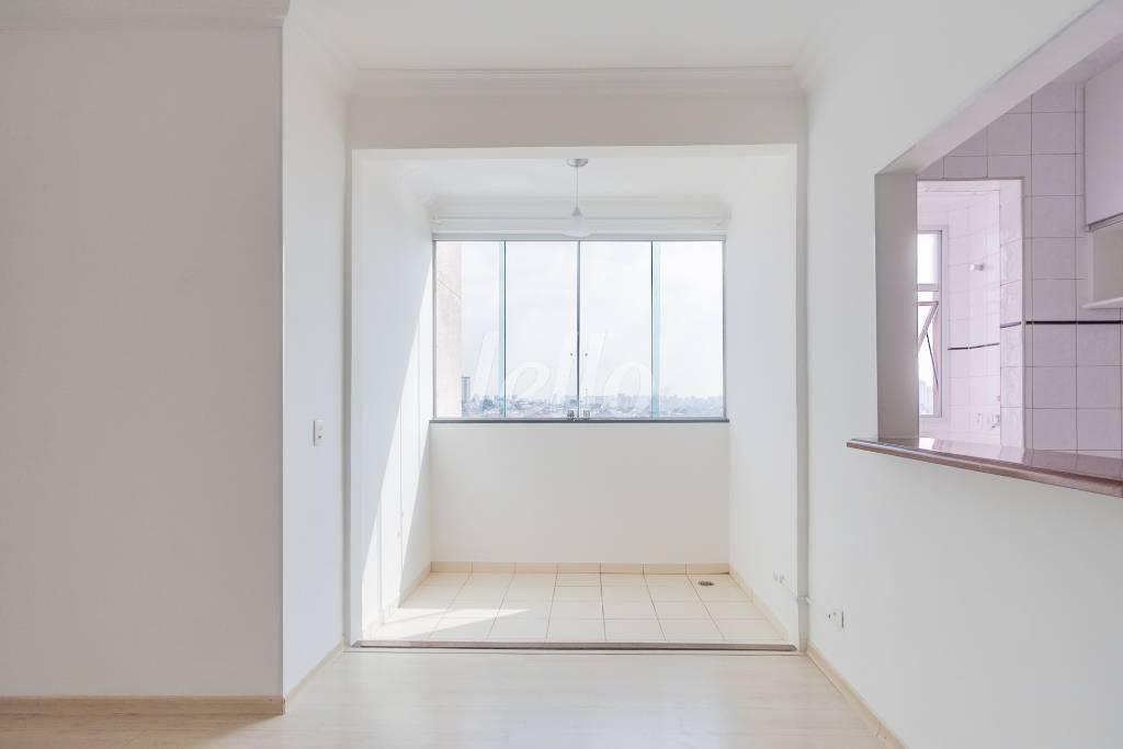 SALA de Apartamento para alugar, Padrão com 61 m², 3 quartos e 2 vagas em Vila Moraes - São Paulo