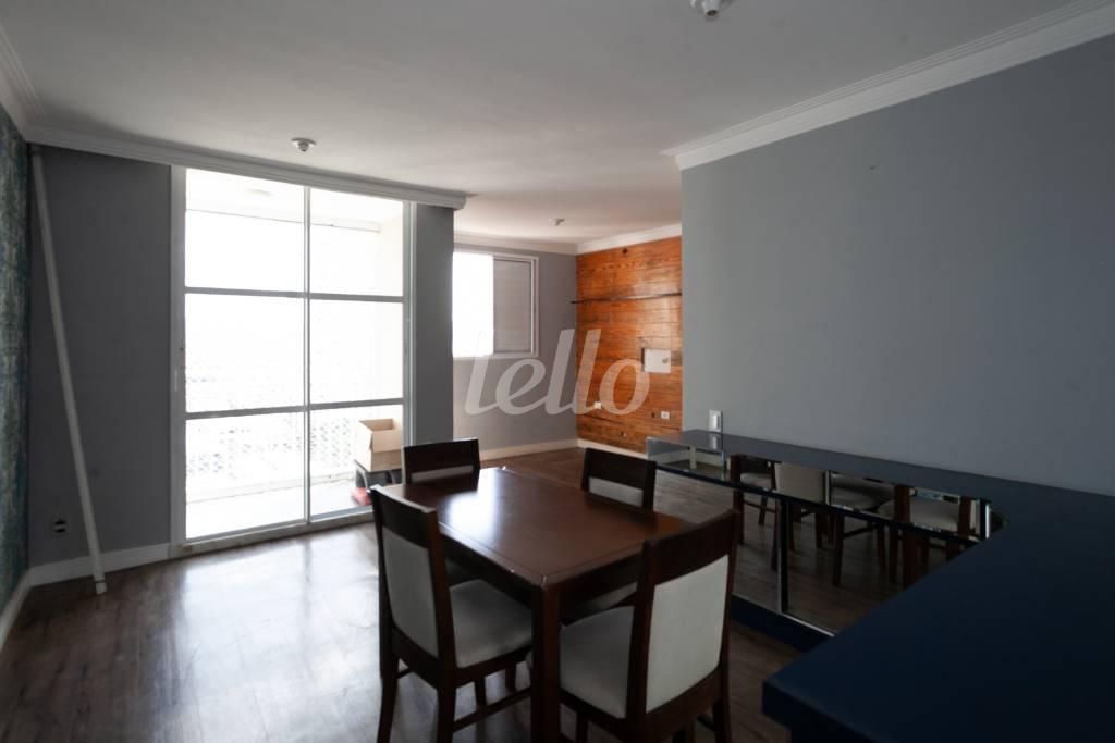 SALA de Apartamento para alugar, Padrão com 60 m², 2 quartos e 1 vaga em Quinta da Paineira - São Paulo