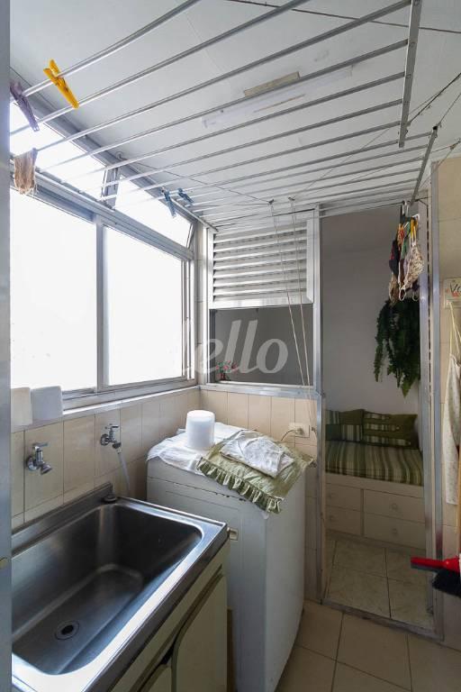 AREA DE SERVIÇO de Apartamento para alugar, Padrão com 104 m², 3 quartos e 1 vaga em Água Branca - São Paulo