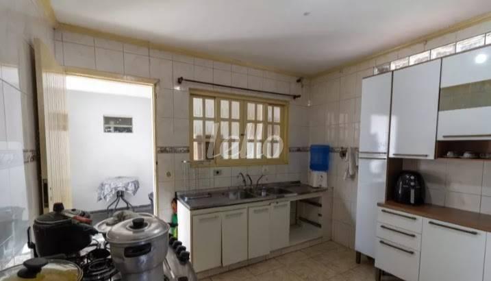 COZINHA de Casa para alugar, sobrado com 240 m², 3 quartos e 2 vagas em Vila Polopoli - São Paulo