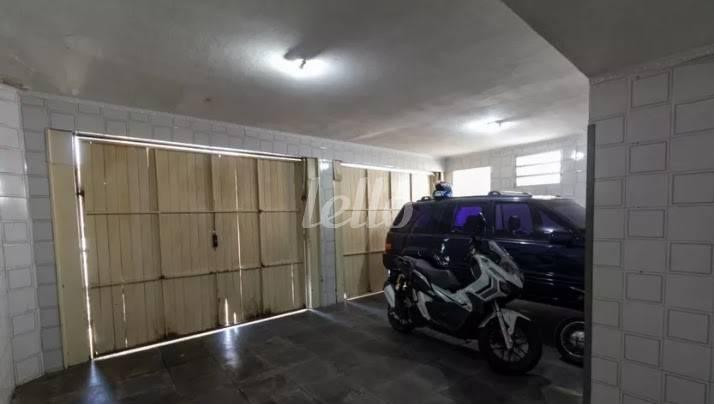 GARAGEM de Casa para alugar, sobrado com 240 m², 3 quartos e 2 vagas em Vila Polopoli - São Paulo