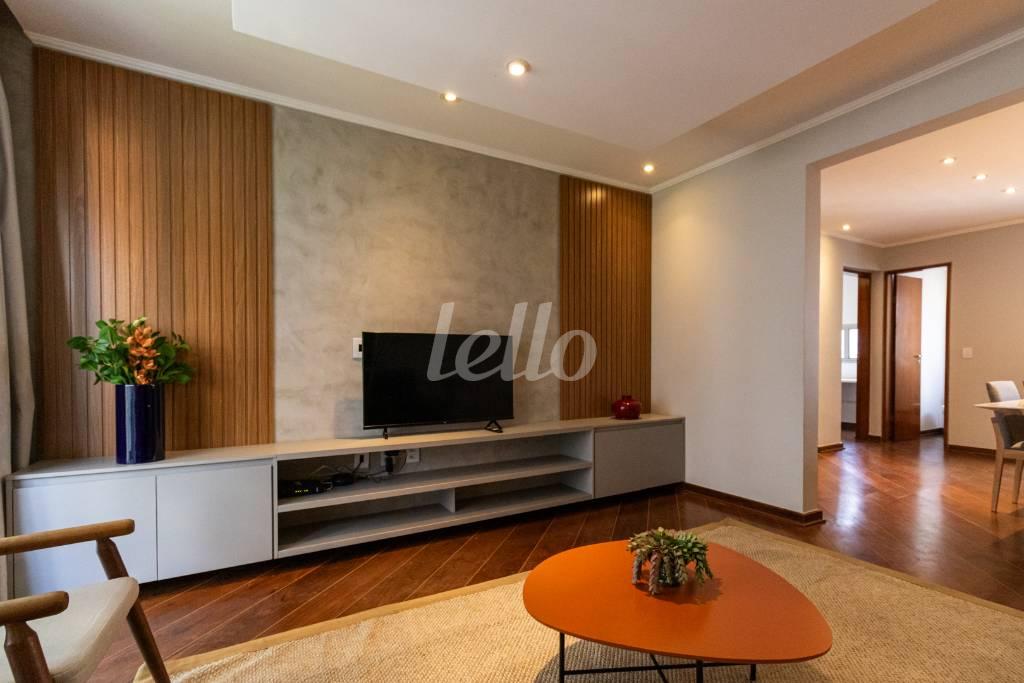 SALA de Apartamento para alugar, Padrão com 163 m², 3 quartos e 2 vagas em Consolação - São Paulo