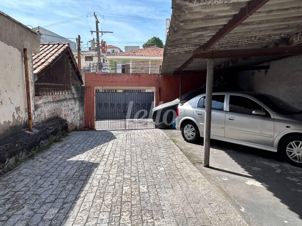 GARAGEM de Casa à venda, térrea com 120 m², 2 quartos e 5 vagas em Parque Mandaqui - São Paulo