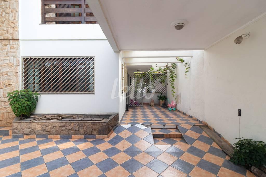 50  -GARAGEM de Casa à venda, sobrado com 350 m², 4 quartos e 6 vagas em Jardim Vila Formosa - São Paulo