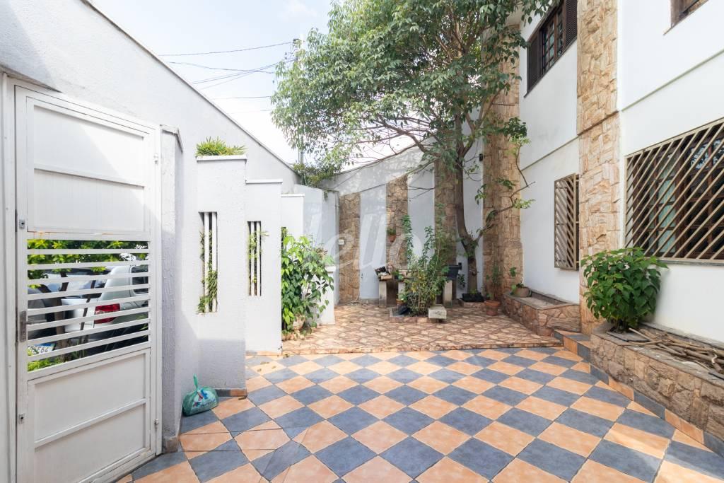 51 - GARAGEM de Casa à venda, sobrado com 350 m², 4 quartos e 6 vagas em Jardim Vila Formosa - São Paulo