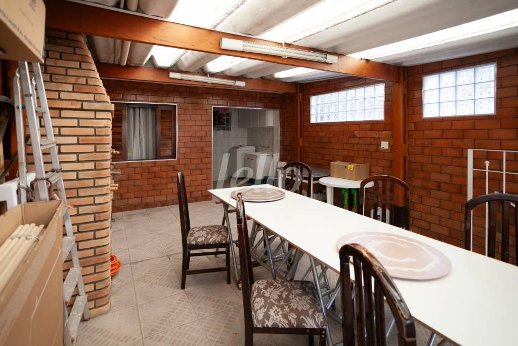 ÁREA GOURMET de Casa à venda, sobrado com 190 m², 3 quartos e 3 vagas em Vila Isolina Mazzei - São Paulo