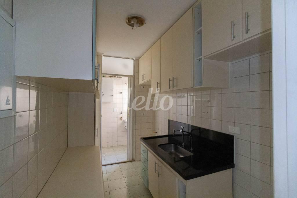 COZINHA de Apartamento para alugar, Padrão com 52 m², 3 quartos e 1 vaga em Vila Ema - São Paulo
