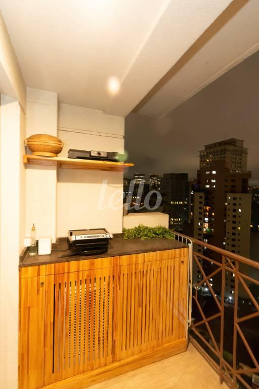 VARANDA de Apartamento à venda, Padrão com 54 m², 2 quartos e 1 vaga em Vila Olímpia - São Paulo