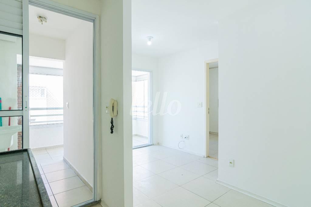 01SALA_001 de Apartamento para alugar, Padrão com 37 m², 1 quarto e 1 vaga em Bela Vista - São Paulo