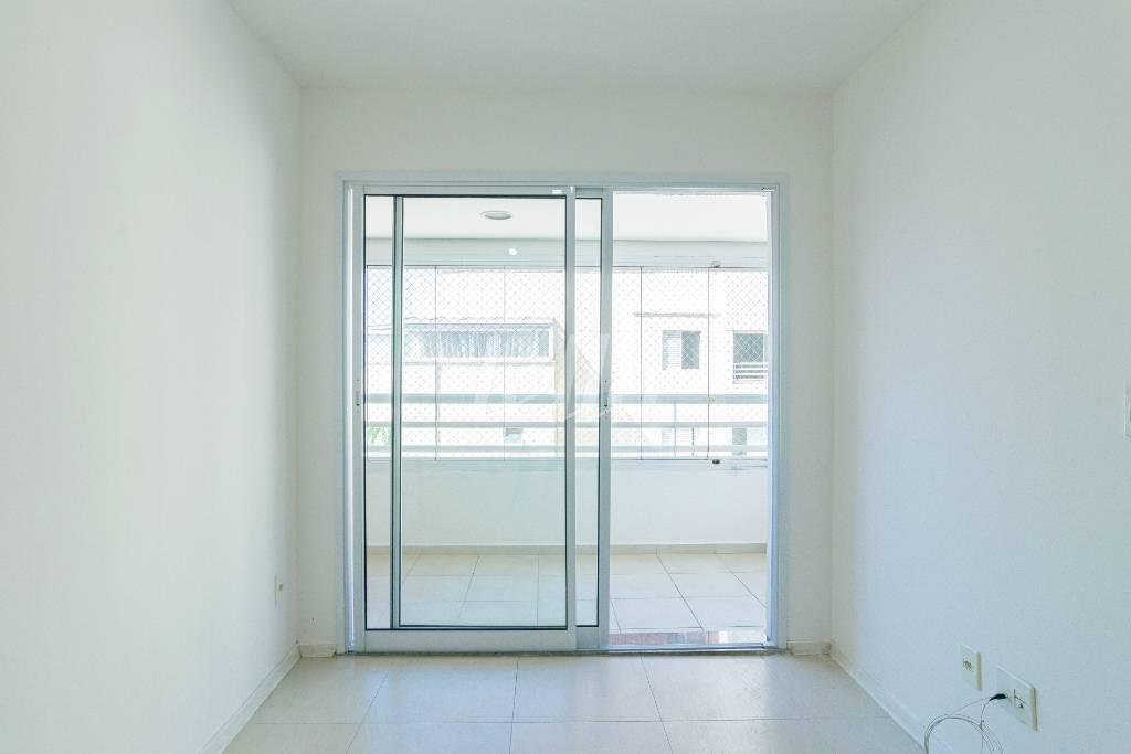 01SALA_003 de Apartamento para alugar, Padrão com 37 m², 1 quarto e 1 vaga em Bela Vista - São Paulo