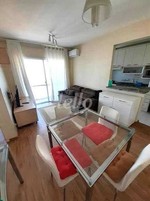 LIVING1 de Apartamento à venda, Padrão com 55 m², 2 quartos e 1 vaga em Paraíso - São Paulo