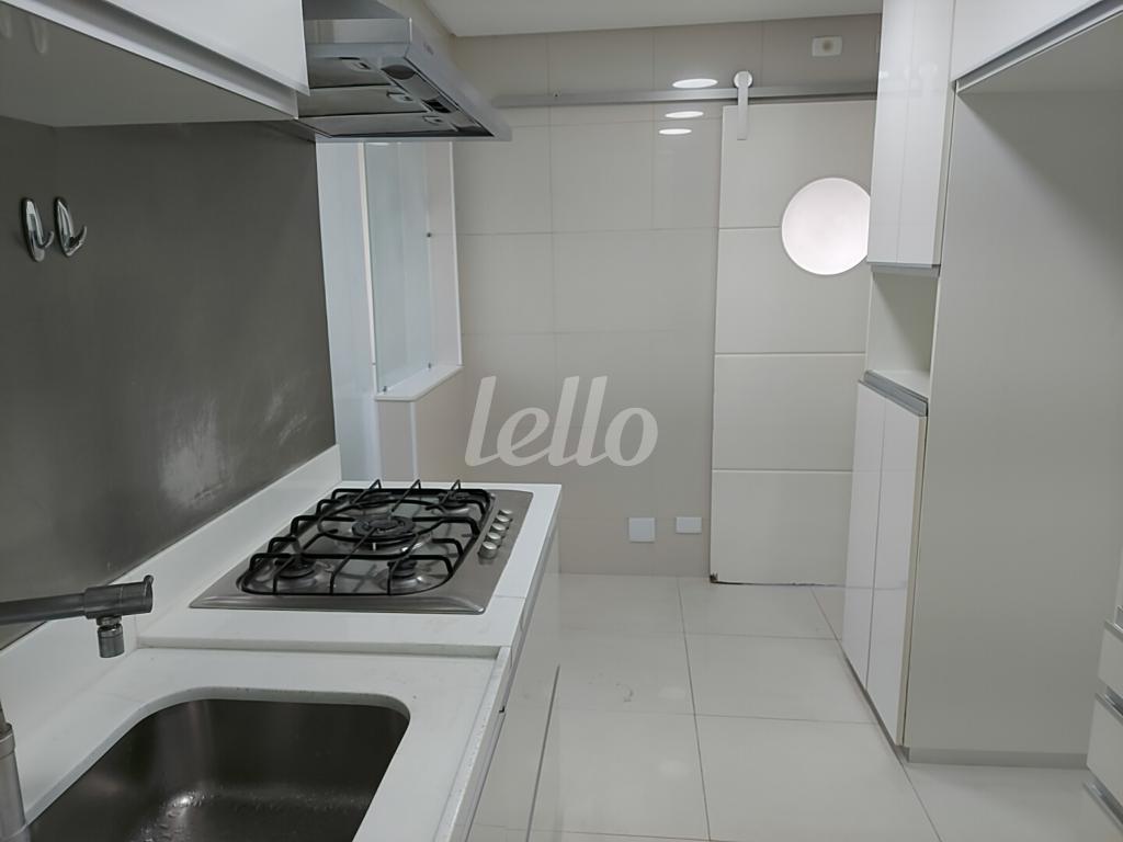 3-COZINHA-002.JPG de Apartamento à venda, cobertura - Padrão com 198 m², 3 quartos e 2 vagas em Indianópolis - São Paulo