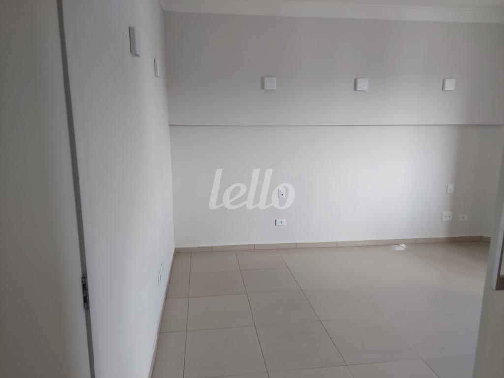 8-SUÍTE 1-003.JPG de Apartamento à venda, cobertura - Padrão com 198 m², 3 quartos e 2 vagas em Indianópolis - São Paulo