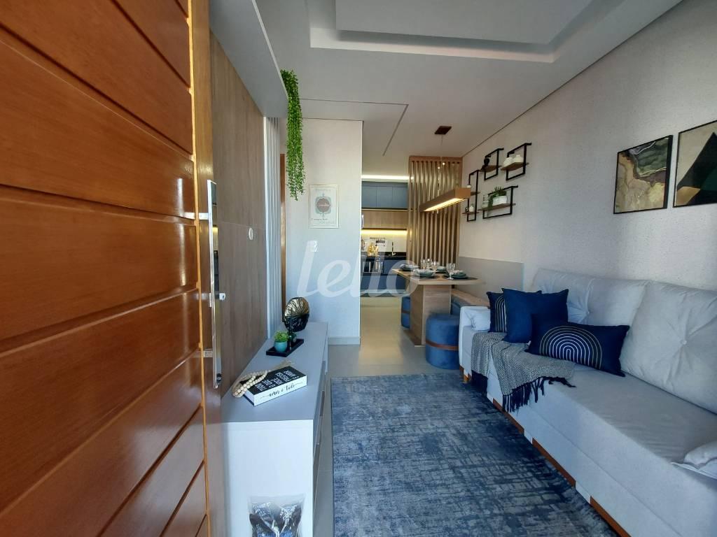 SALA ESTAR E COZINHA AMERICANA de Apartamento à venda, Padrão com 37 m², 2 quartos e 1 vaga em Vila Constânça - São Paulo