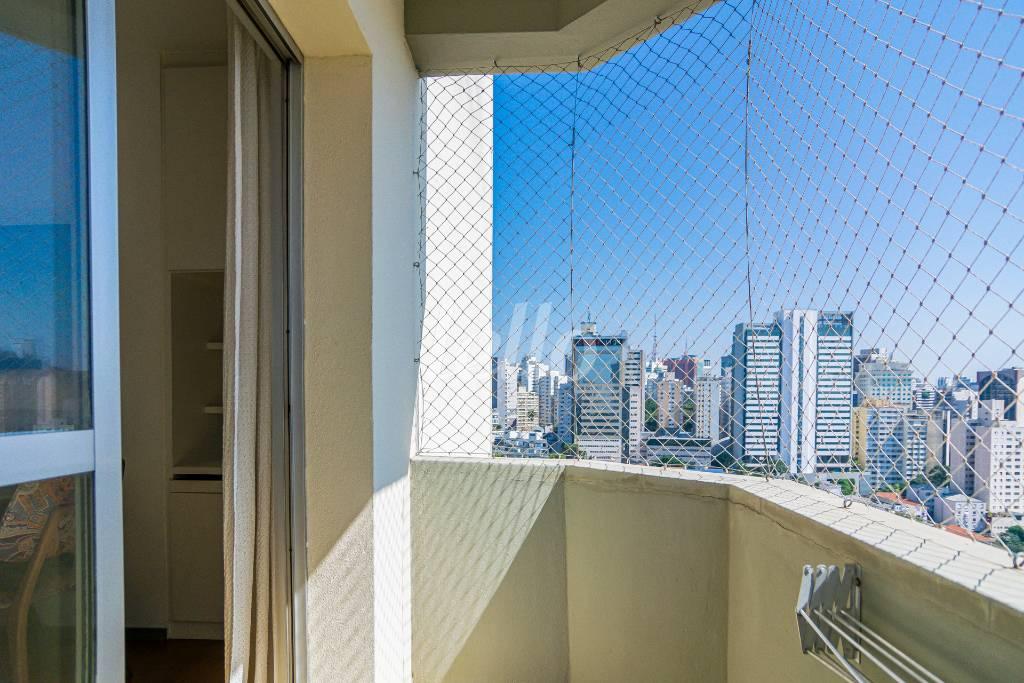 VARANDA de Apartamento para alugar, Flat com 35 m², 1 quarto e 1 vaga em Morro dos Ingleses - São Paulo