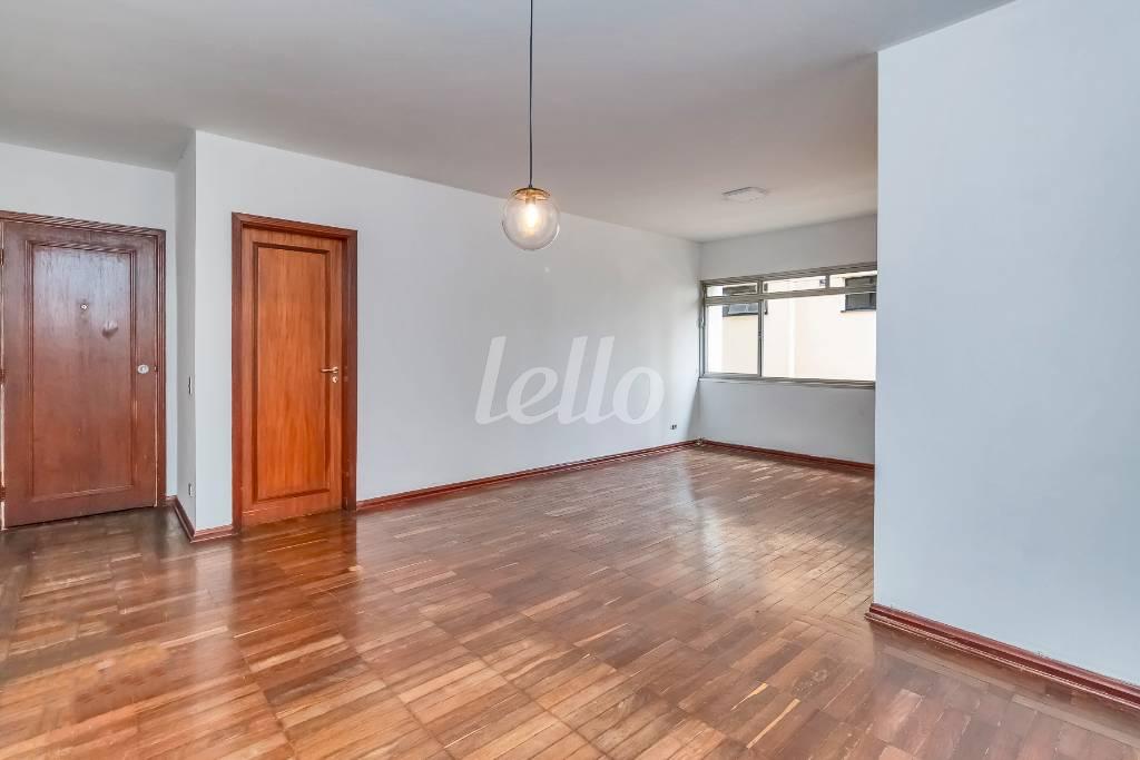 SALA de Apartamento à venda, Padrão com 97 m², 2 quartos e em Paraíso - São Paulo