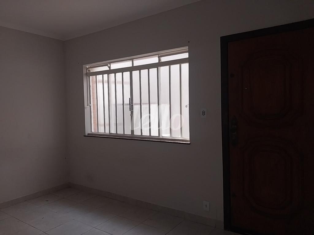 2-QUARTO-001.JPG de Casa para alugar, térrea com 60 m², 1 quarto e 1 vaga em Vila Libanesa - São Paulo