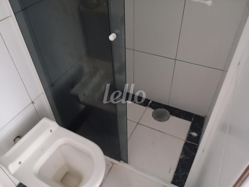 3-BANHEIRO-003.JPG de Apartamento à venda, Padrão com 50 m², 2 quartos e 1 vaga em Sé - São Paulo