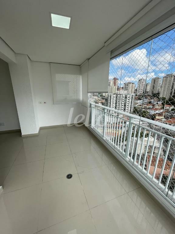 VARANDA de Apartamento à venda, Padrão com 66 m², 2 quartos e 2 vagas em Bosque da Saúde - São Paulo