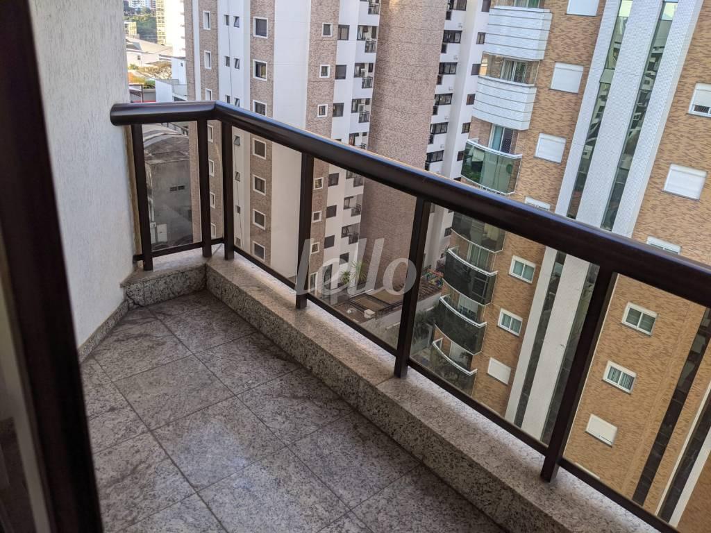 VARANDA de Apartamento à venda, Padrão com 140 m², 3 quartos e 3 vagas em Vila Analia Franco - São Paulo