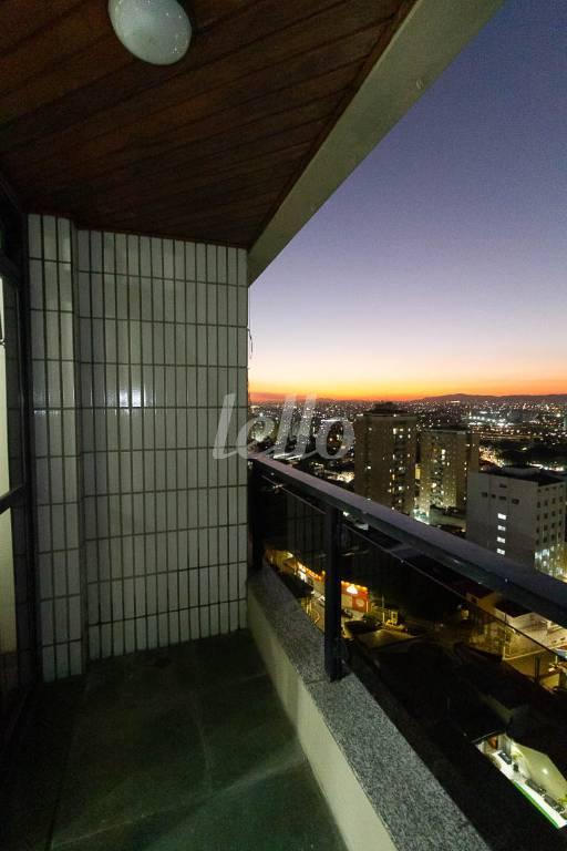 SACADA de Apartamento para alugar, Padrão com 130 m², 3 quartos e 2 vagas em Vila São Geraldo - São Paulo