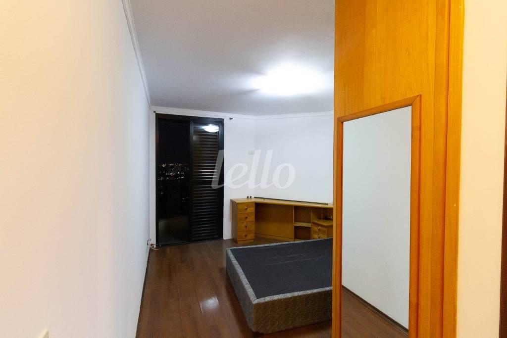SUITE de Apartamento para alugar, Padrão com 130 m², 3 quartos e 2 vagas em Vila São Geraldo - São Paulo