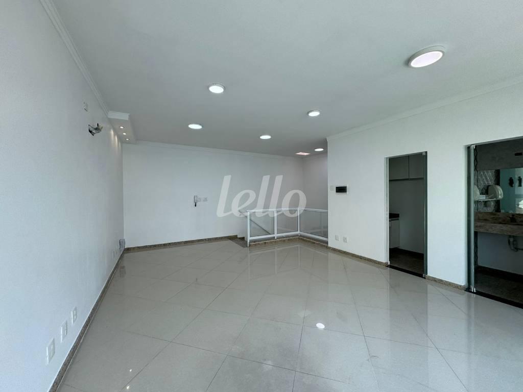 SALA de Sala / Conjunto para alugar, Padrão com 40 m², e em Vila Invernada - São Paulo